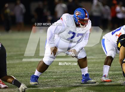 Thumbnail 1 in Serra vs. Warren photogallery.