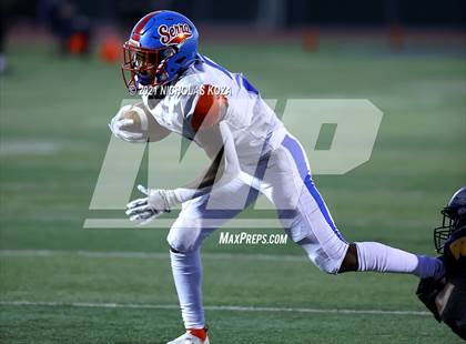 Thumbnail 3 in Serra vs. Warren photogallery.