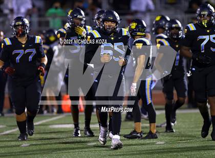 Thumbnail 2 in Serra vs. Warren photogallery.