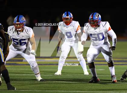 Thumbnail 1 in Serra vs. Warren photogallery.