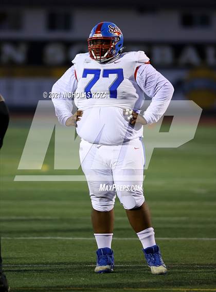 Thumbnail 3 in Serra vs. Warren photogallery.