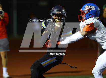 Thumbnail 1 in Serra vs. Warren photogallery.