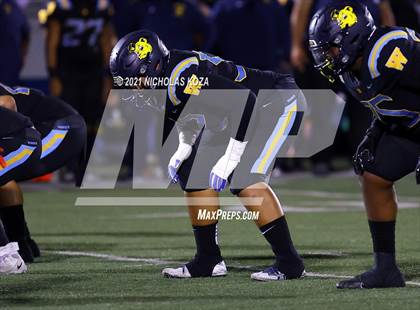 Thumbnail 1 in Serra vs. Warren photogallery.