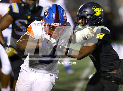 Thumbnail 1 in Serra vs. Warren photogallery.