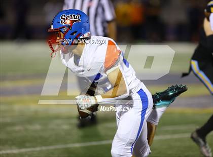 Thumbnail 1 in Serra vs. Warren photogallery.