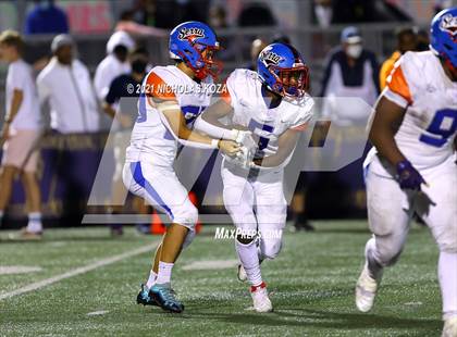 Thumbnail 1 in Serra vs. Warren photogallery.
