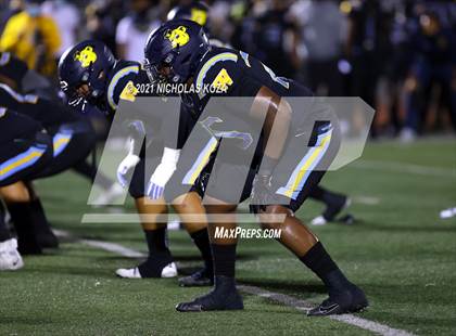 Thumbnail 3 in Serra vs. Warren photogallery.