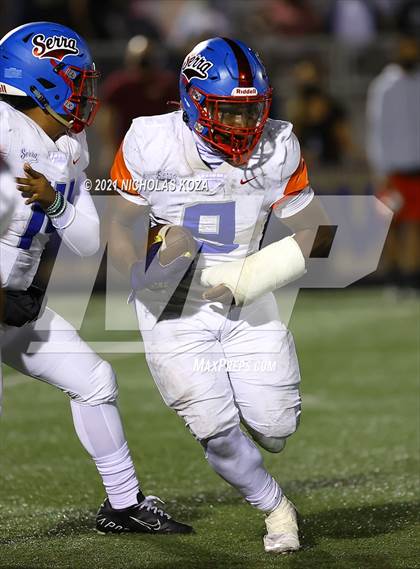 Thumbnail 2 in Serra vs. Warren photogallery.