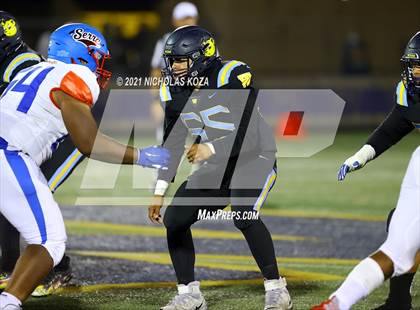 Thumbnail 2 in Serra vs. Warren photogallery.