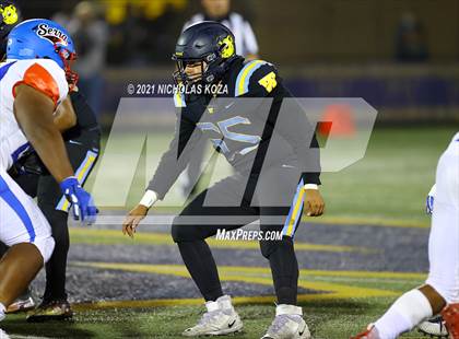 Thumbnail 1 in Serra vs. Warren photogallery.