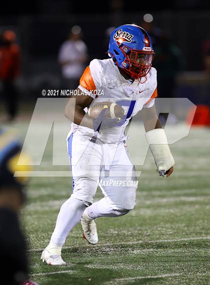Thumbnail 2 in Serra vs. Warren photogallery.