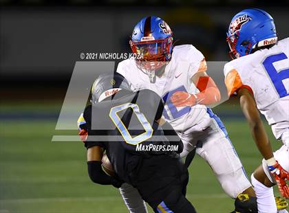 Thumbnail 1 in Serra vs. Warren photogallery.