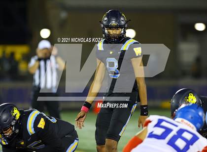 Thumbnail 3 in Serra vs. Warren photogallery.