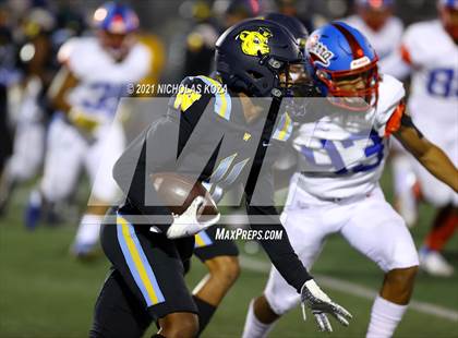Thumbnail 3 in Serra vs. Warren photogallery.