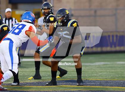 Thumbnail 1 in Serra vs. Warren photogallery.