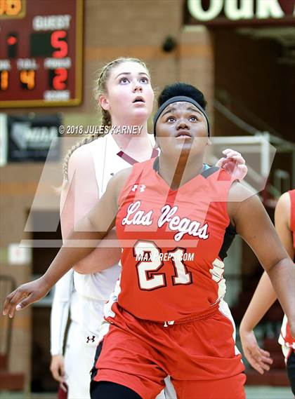 Thumbnail 3 in Las Vegas vs Faith Lutheran photogallery.