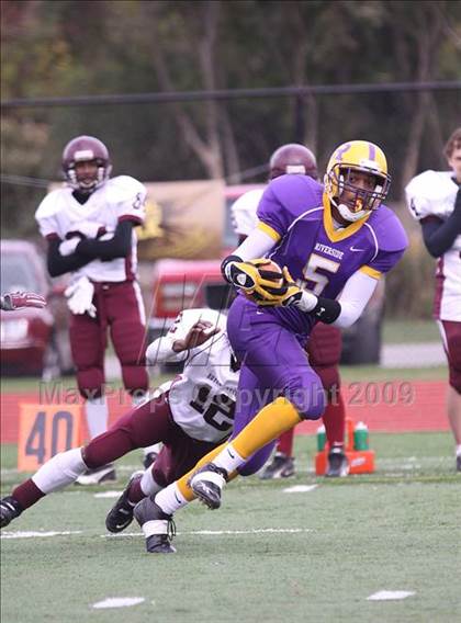 Thumbnail 2 in Hutchinson-Central Tech vs. Riverside photogallery.