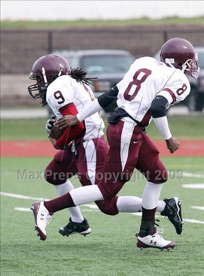 Thumbnail 2 in Hutchinson-Central Tech vs. Riverside photogallery.