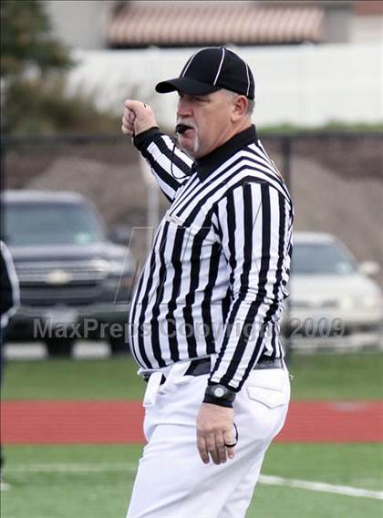 Thumbnail 1 in Hutchinson-Central Tech vs. Riverside photogallery.