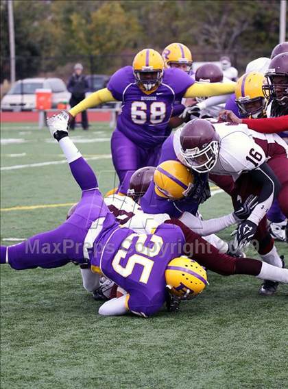 Thumbnail 3 in Hutchinson-Central Tech vs. Riverside photogallery.