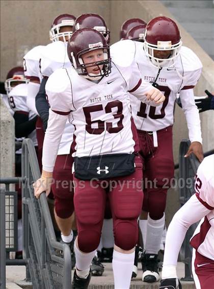 Thumbnail 2 in Hutchinson-Central Tech vs. Riverside photogallery.