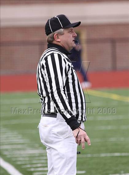 Thumbnail 1 in Hutchinson-Central Tech vs. Riverside photogallery.