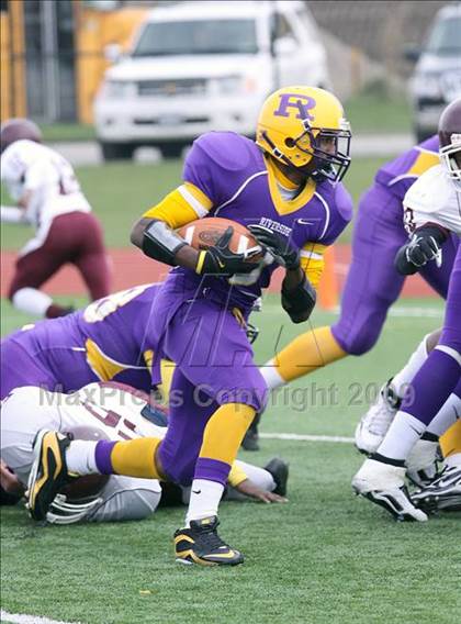 Thumbnail 3 in Hutchinson-Central Tech vs. Riverside photogallery.