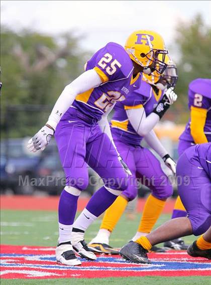 Thumbnail 3 in Hutchinson-Central Tech vs. Riverside photogallery.
