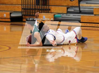 Thumbnail 1 in Kimball vs Central Valley (Stonebarger Tournament) photogallery.