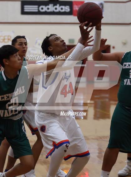 Thumbnail 1 in Kimball vs Central Valley (Stonebarger Tournament) photogallery.