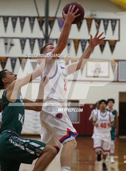 Thumbnail 3 in Kimball vs Central Valley (Stonebarger Tournament) photogallery.