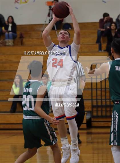 Thumbnail 2 in Kimball vs Central Valley (Stonebarger Tournament) photogallery.