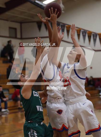 Thumbnail 1 in Kimball vs Central Valley (Stonebarger Tournament) photogallery.