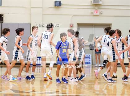 Thumbnail 3 in Alamo Heights vs Boerne Champion (UIL 5A Regional Quarterfinal) photogallery.