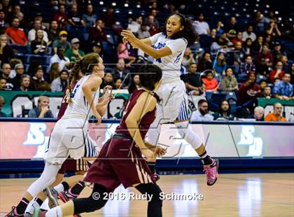 Thumbnail 3 in Mission Hills vs. La Jolla Country Day (CIF SDS Open Division Final) photogallery.