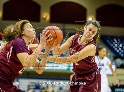 Thumbnail 2 in Mission Hills vs. La Jolla Country Day (CIF SDS Open Division Final) photogallery.