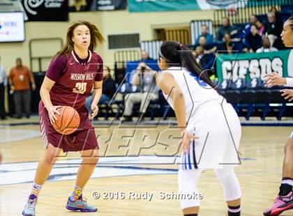 Thumbnail 1 in Mission Hills vs. La Jolla Country Day (CIF SDS Open Division Final) photogallery.