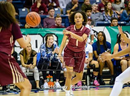 Thumbnail 2 in Mission Hills vs. La Jolla Country Day (CIF SDS Open Division Final) photogallery.