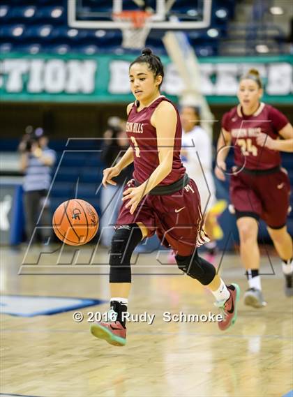 Thumbnail 3 in Mission Hills vs. La Jolla Country Day (CIF SDS Open Division Final) photogallery.