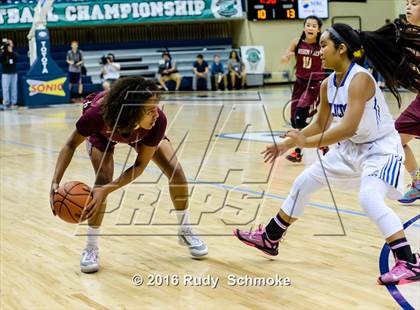 Thumbnail 3 in Mission Hills vs. La Jolla Country Day (CIF SDS Open Division Final) photogallery.