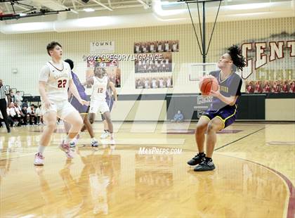 Thumbnail 1 in Everman vs Keller Central photogallery.