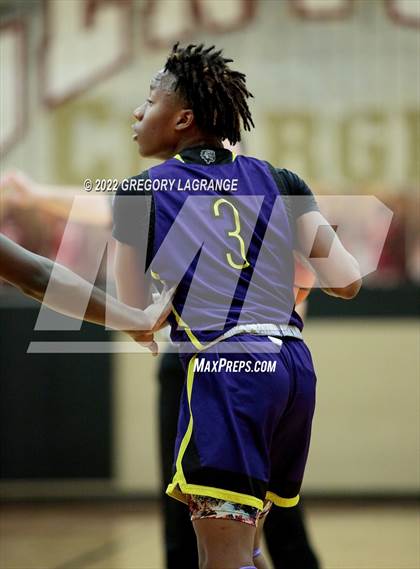 Thumbnail 2 in Everman vs Keller Central photogallery.