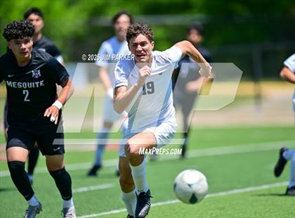 Thumbnail 1 in Vandegrift vs. Mesquite (UIL 6A Soccer Division II Final) photogallery.