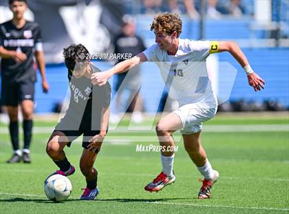 Thumbnail 3 in Vandegrift vs. Mesquite (UIL 6A Soccer Division II Final) photogallery.