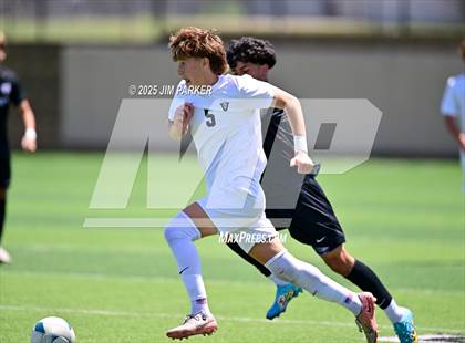 Thumbnail 2 in Vandegrift vs. Mesquite (UIL 6A Soccer Division II Final) photogallery.