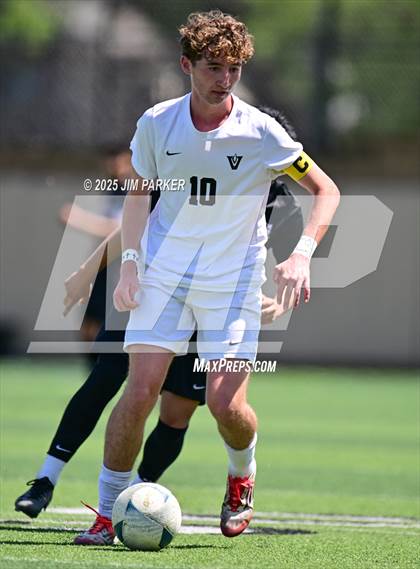 Thumbnail 3 in Vandegrift vs. Mesquite (UIL 6A Soccer Division II Final) photogallery.