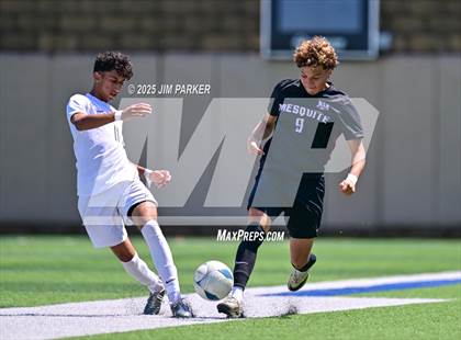 Thumbnail 1 in Vandegrift vs. Mesquite (UIL 6A Soccer Division II Final) photogallery.