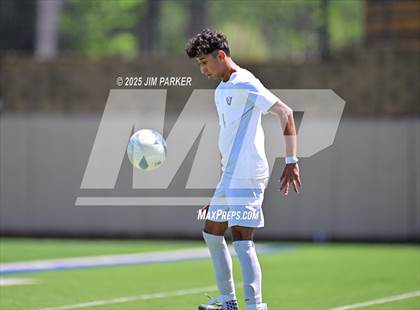 Thumbnail 2 in Vandegrift vs. Mesquite (UIL 6A Soccer Division II Final) photogallery.