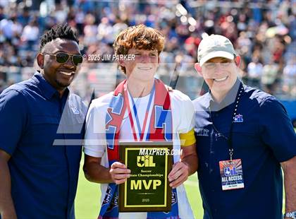 Thumbnail 3 in Vandegrift vs. Mesquite (UIL 6A Soccer Division II Final) photogallery.