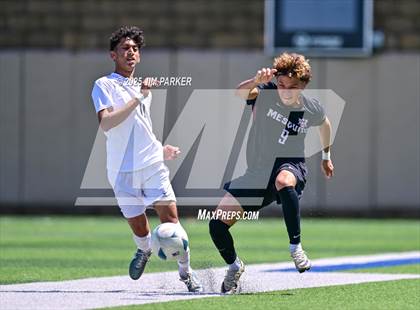 Thumbnail 3 in Vandegrift vs. Mesquite (UIL 6A Soccer Division II Final) photogallery.